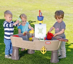Little Tikes Anchors Away Pirate Ship
