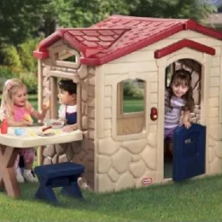 Little Tikes Picnic on the Patio Playhouse-Provencal