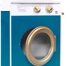 Plum Bakehouse Traditional Wooden Kitchen with Fridge