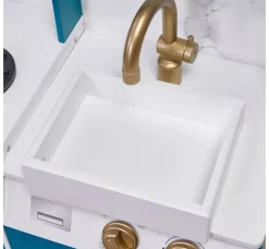 Plum Bakehouse Traditional Wooden Kitchen with Fridge