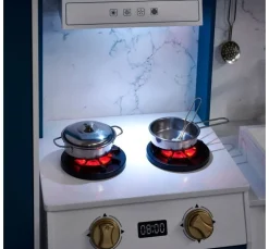 Plum Bakehouse Traditional Wooden Kitchen with Fridge