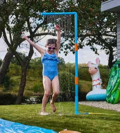 Plum Water Park Rain Wall