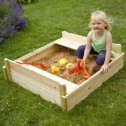 TP Wooden Lidded Sandpit